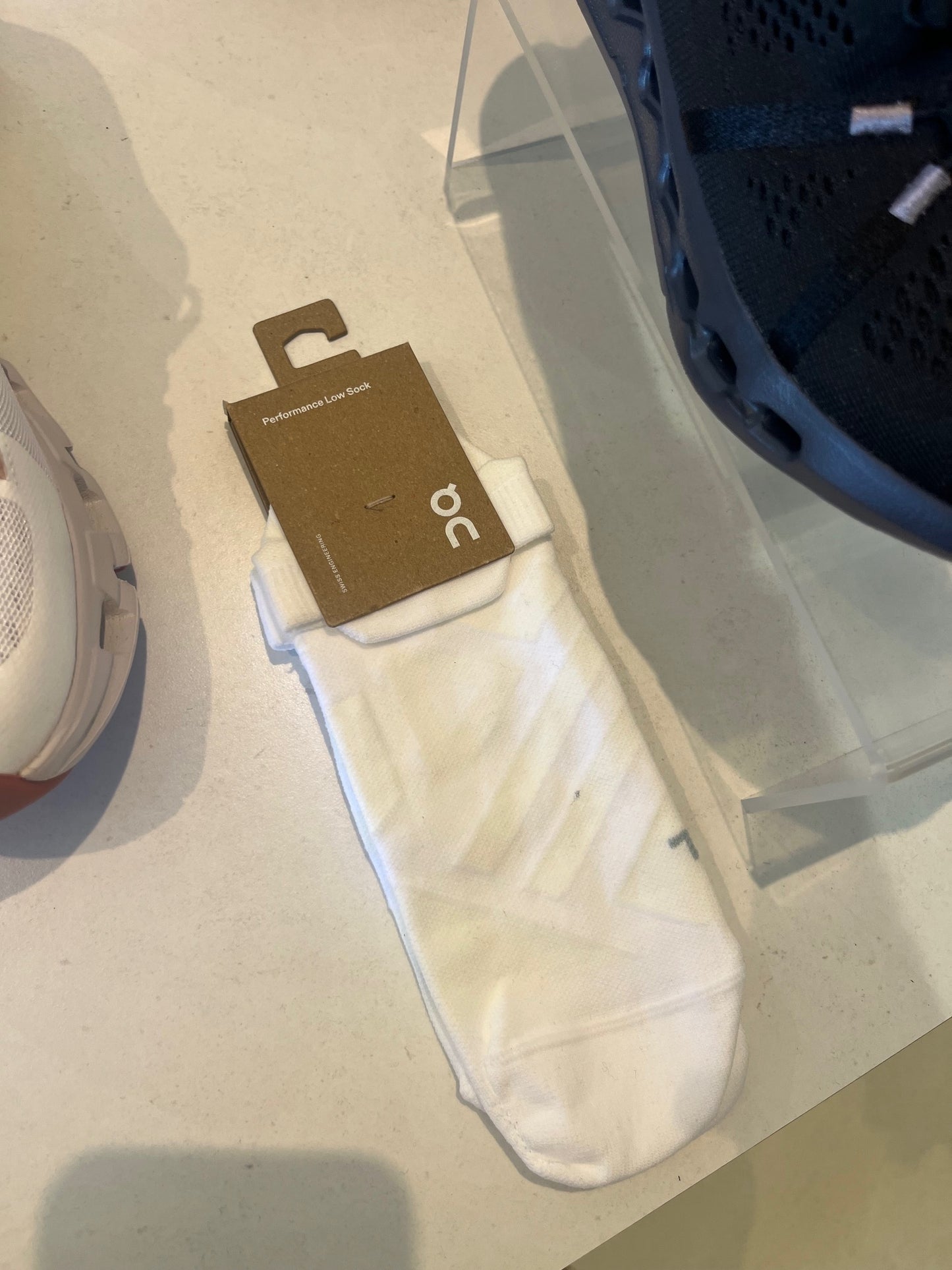 ON Women's Performance Low Sock