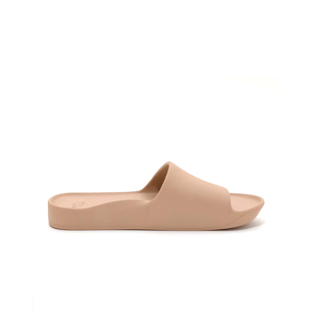 Archie’s Slides Tan