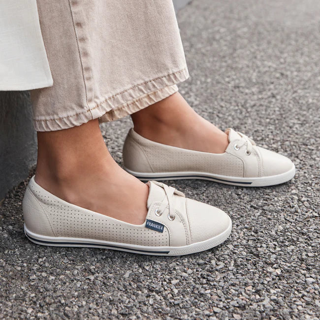 Women’s FRANKIE4 Hannah slip on White Arch Support