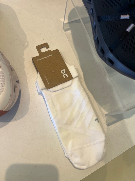 ON Women's Performance Low Sock